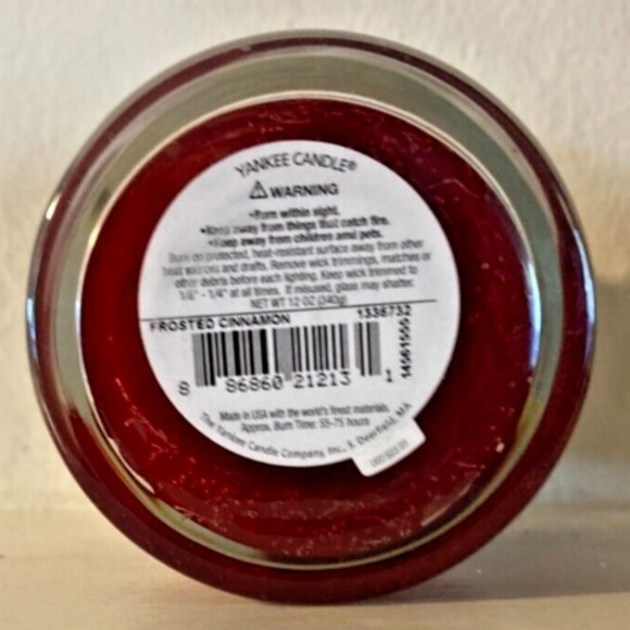 Yankee Candle Simply Home Frosted Cinnamon Candle 12 oz. - Picture 3 of 3
